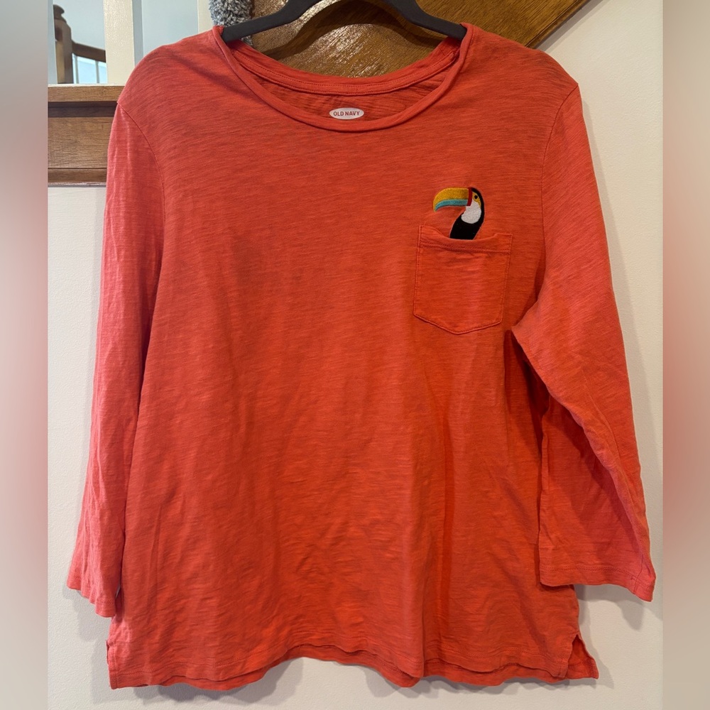 Old Navy Coral T-Shirt w Toucan Pocket - Picture 2 of 4